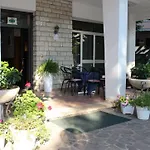 Hotel Holiday 3*