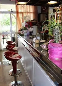 Holiday 米兰马瑞提那