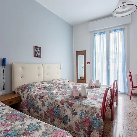 Szálloda Holiday Milano Marittima