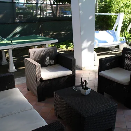 Holiday Hotel 3*