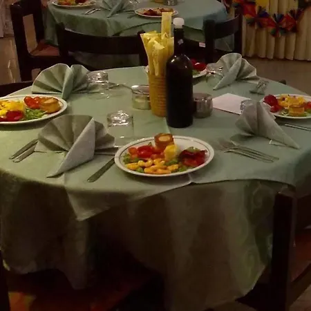 Holiday Hotel