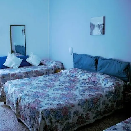 Holiday Hotel 3*