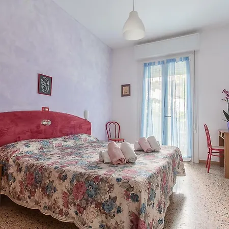 Szálloda Holiday Milano Marittima